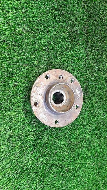 ступица ист: Подшипник ступицы задний Е39 2 296 224 Год 2000 В отличном состоянии — 4