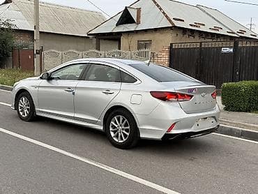 машина в идеальном состоянии: Hyundai Sonata: 2021 г., 2 л, Автомат, Газ, Седан — 5