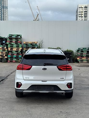 Kia Niro: 2021 г., Автомат, Гибрид, Кроссовер — 8