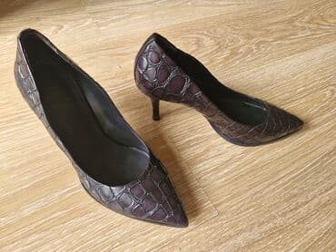 кроксы крокс crocs: Элегантные женские туфли на каблуке с острым носком, выполненные под — 2