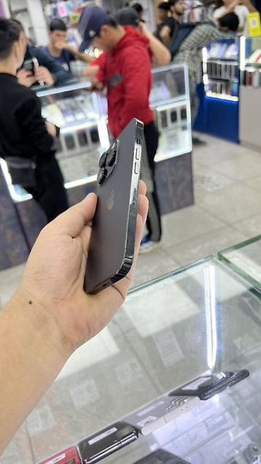 iphone 15: IPhone 14 Pro, Б/у, 1 ТБ, Black Titanium, Зарядное устройство, Защитное стекло, Чехол, 80 % — 6