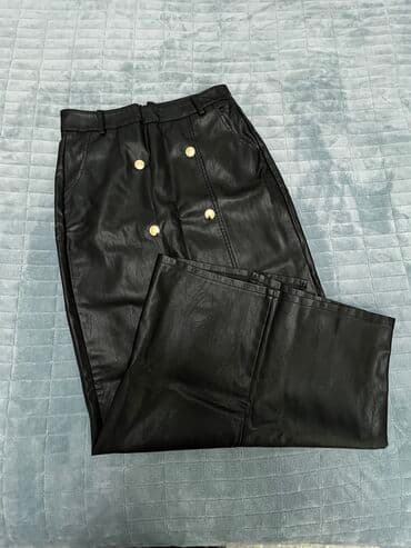 макс: Юбка практически новая. Лишь один выход. Покупала в Casso boutique — 4