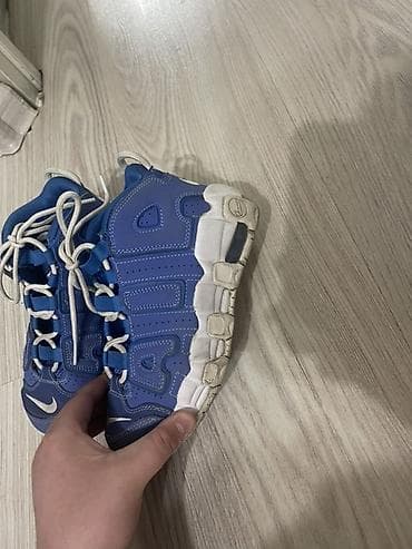 дутые кроссовки: Мужские кроссовки, 34, Nike, Б/у, цвет - Синий, Самовывоз — 1