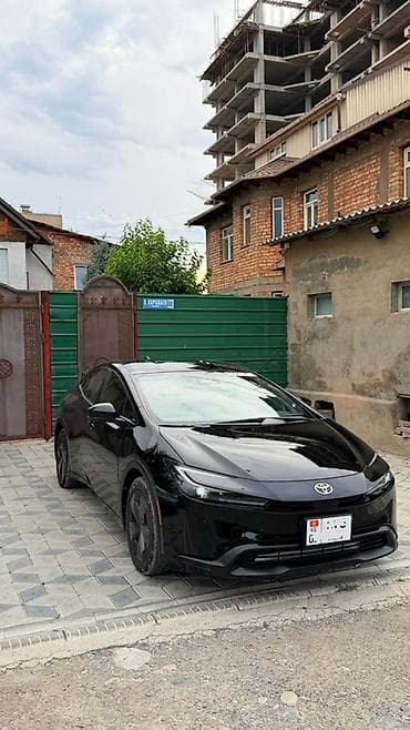 Унаа: Toyota Prius: 2025 г., 2 л, Автомат, Гибрид, Лифтбек — 3