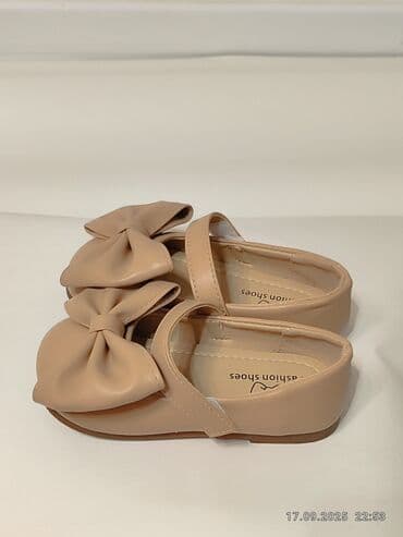 размер 28: Продам детские туфли, надевали всего один раз на утренник — 2