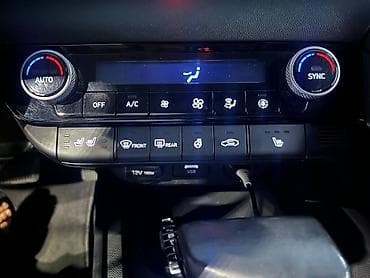 часы диски: Hyundai Avante: 2021 г., 1.6 л, Автомат, Газ, Седан — 9