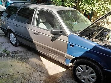 Транспорт: Volkswagen Passat: 1991 г., 1.8 л, Механика, Универсал — 7