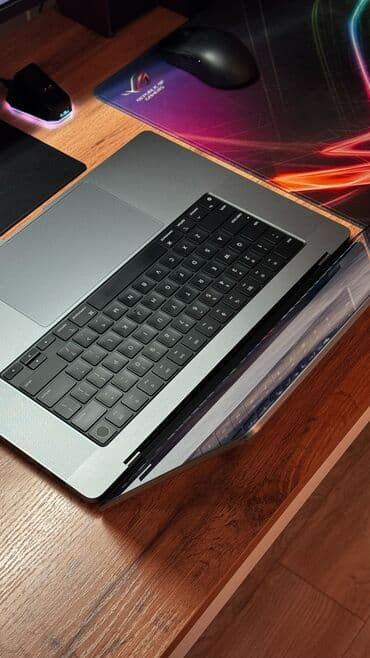 планшет детский развивающий: Ноутбук, Apple, 16 ГБ ОЗУ, Apple M1 Pro, 16 ", Б/у, Для несложных задач, память SSD — 5