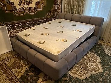 Мягкая дизайнерская кровать с объемным каркасом - Стиль at lalafo.kg Мягкая дизайнерская кровать с объемным каркасом - Стиль