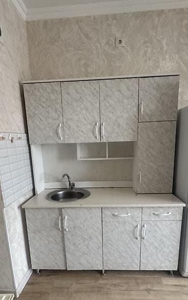 Продается кухонный гарнитур с мойкой (б/у) 
Самовывоз