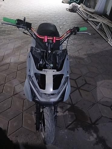 скутер zmax: Скутеретта 175 куб. см, Бензин, Б/у — 1