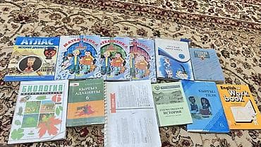 планет: Продаются комплекты книг. С 1-8классы все в хорошем состоянии отдам по — 8