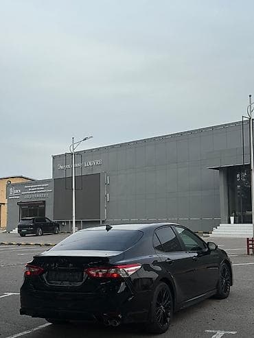Toyota Camry: 2020 г., 2.5 л, Автомат, Бензин, Седан — 5