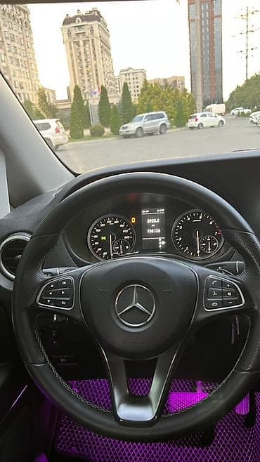 мэри: Mercedes-Benz Vito: 2019 г., 2 л, Автомат, Бензин, Минивэн — 10