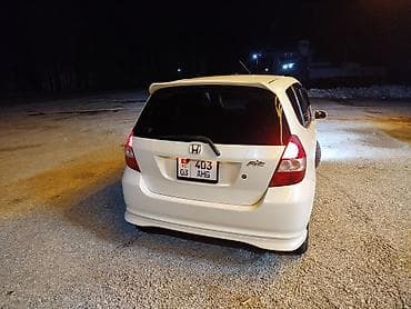 Транспорт: Honda Fit: 2002 г., 1.3 л, Вариатор, Бензин, Седан — 8