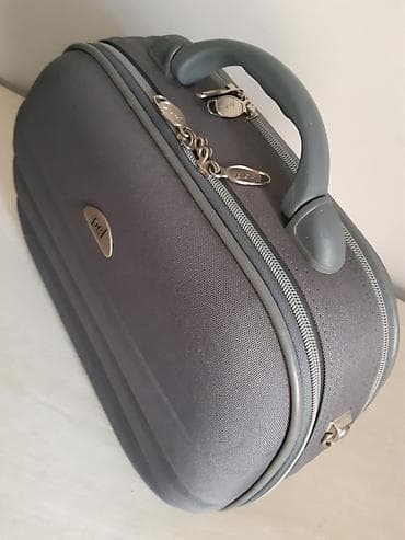 Для кафе, ресторанов: Кейс для инструментов парикмахера. Практически новый. Качество — 4