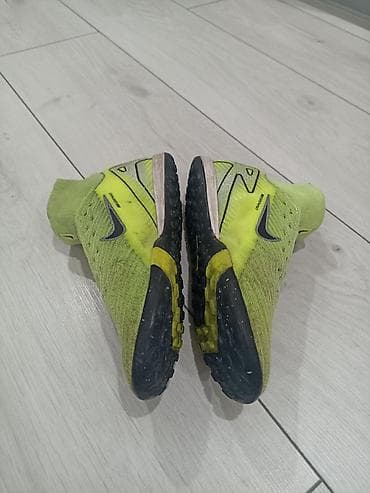 велосипед спортивный: Футбольные бутсы/сороконожки Nike с носком-манжетой. - Тип: футзал/TF — 2