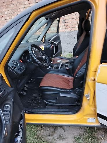 Унаа сатуу: Ford Galaxy: 2014 г., 2 л, Кол менен иштөөчү, Дизель, Вэн/Минивэн — 9