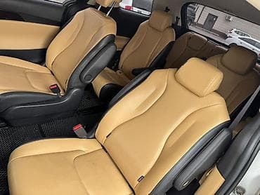 сткл: Kia Carnival: 2020 г., 2.2 л, Автомат, Дизель, Минивэн — 7