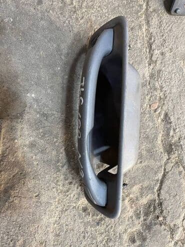 сумка в багажник: Toyota Land Cruiser 100 ручка салона багажника Тойота Ланд Крузер — 2