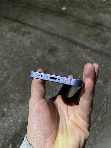 ipod touch 4: IPhone 12 mini — 4