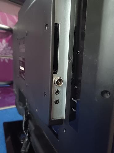 Проекторы: Телевизор DICRA 19" LED TV (модель указанная на шильдике: 19" LED TV — 3