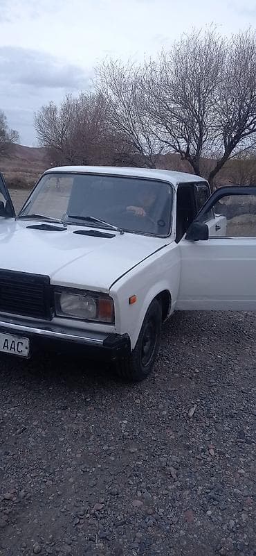 киргизия купить авто: ВАЗ (ЛАДА) 2107: 2004 г., Седан — 4