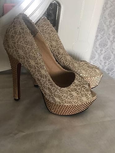 Женская обувь: Туфли 36 размер 400 сом — 2