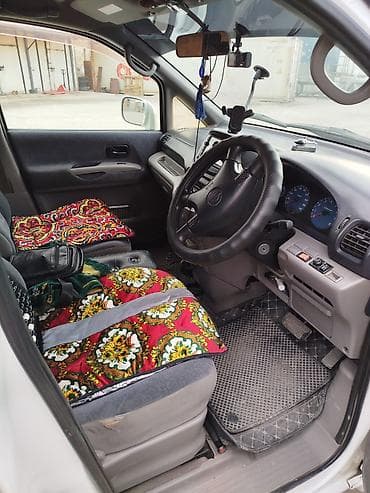 минивэн левый руль: Nissan Serena: 2000 г., 2 л, Вариатор, Минивэн — 5