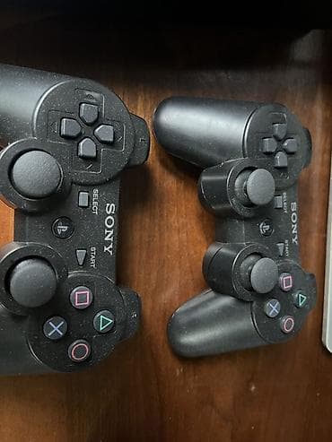 xbox kinect: Игровая консоль Sony PlayStation 3 (Slim) с двумя беспроводными — 2