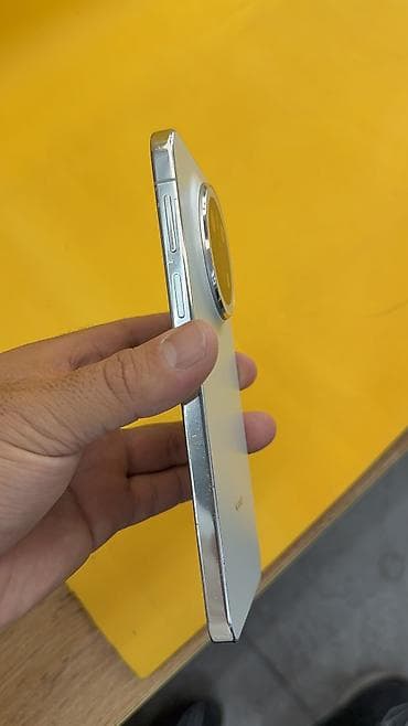ipad 7: Huawei Mate 70, Б/у, 512 ГБ, 2 SIM — 2