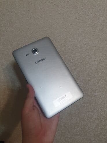 детиский планшет: Samsung Galaxy A6, Б/у, < 2 ГБ, цвет - Золотой, 1 SIM — 8