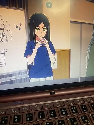 Ноутбук с русской раскладкой клавиатуры - Экран: тонкие рамки