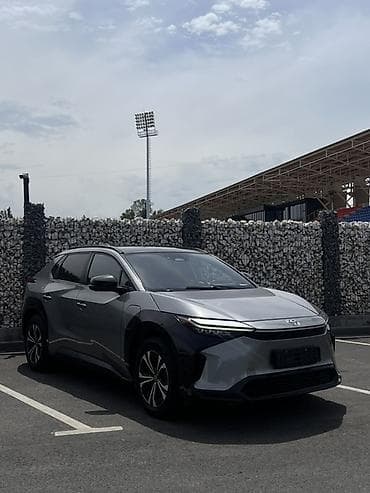 byd plus: Toyota bZ4X: 2022 г., Автомат, Электромобиль, Кроссовер — 3