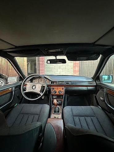 Унаа: Mercedes-Benz W124: 1986 г., 2.3 л, Кол менен иштөөчү, Бензин, Седан — 4