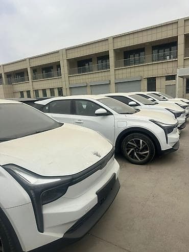 современный: Электромобиль кроссовер (белый), современный дизайн и просторный — 2