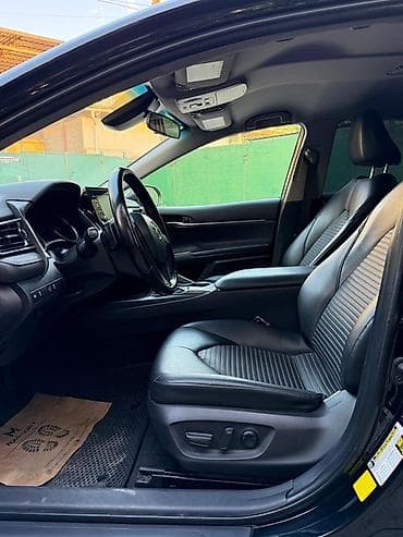 Унаа сатуу: Toyota Camry: 2021 г., 2.5 л, Автомат, Бензин, Седан — 6