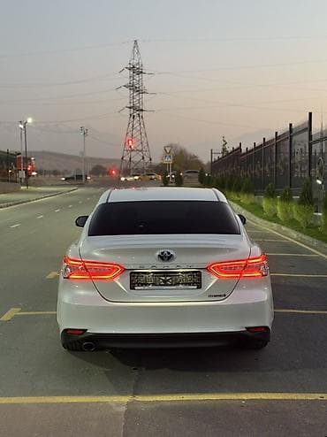 rav4 1996: Toyota Camry: 2018 г., Автомат, Гибрид, Седан — 5