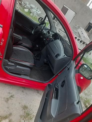 Транспорт: Daewoo Matiz: 2008 г., 0.8 л, Автомат, Бензин — 7