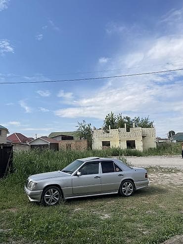 Mercedes-Benz E-Class: 1995 г., 3.2 л, Автомат, Бензин, Седан at lalafo.kg Mercedes-Benz E-Class: 1995 г., 3.2 л, Автомат, Бензин, Седан