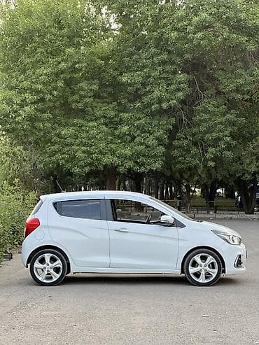 Chevrolet Spark: 2016 г., Бензин, Хэтчбэк — 7