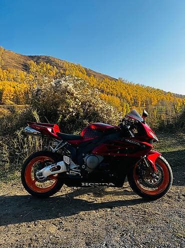yamaha yz125: Спортбайк Honda, 1000 куб. см, Бензин, Взрослый — 1