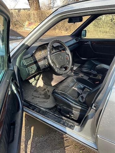 мерс сшка: Mercedes-Benz W124: 1995 г., 2.8 л, Автомат, Бензин, Седан — 8