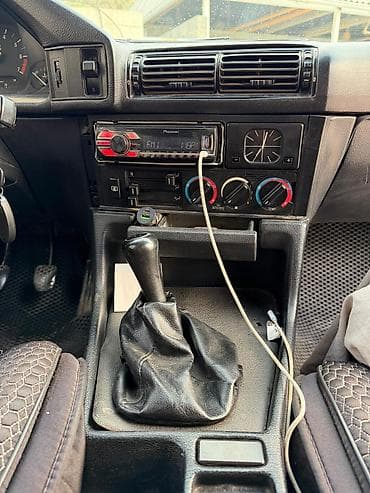toyota aurion: BMW 5 series: 1990 г., 2 л, Механика, Бензин, Седан — 2