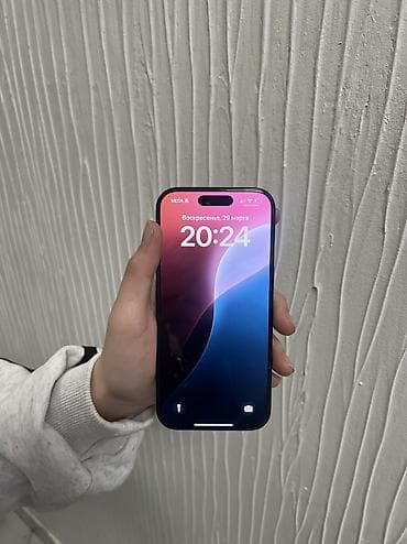 one plus 8 pro: IPhone 16 Pro, Б/у, 256 ГБ, Black Titanium, Кабель, Чехол — 2