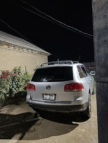 багаж степ: Volkswagen Touareg: 2004 г., 3.2 л, Автомат, Бензин, Кроссовер — 8