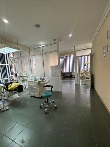 аренда помещения под офис бишкек: Сдаю Офис, 160 м², В административном здании, С видом на горы, С отдельной кухней, С отдельным входом — 3