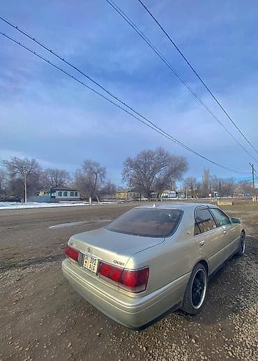 на вариант: Toyota Crown: 2000 г., 2.5 л, Автомат, Бензин, Седан — 2