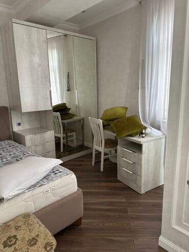 сдаётся квартира на длительный срок в районе кызыл аскерь: 4 комнаты, Риэлтор, Без подселения, С мебелью полностью — 5