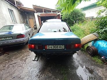 honda e: Ford Sierra: 1988 г., 2 л, Механика, Бензин, Седан — 8